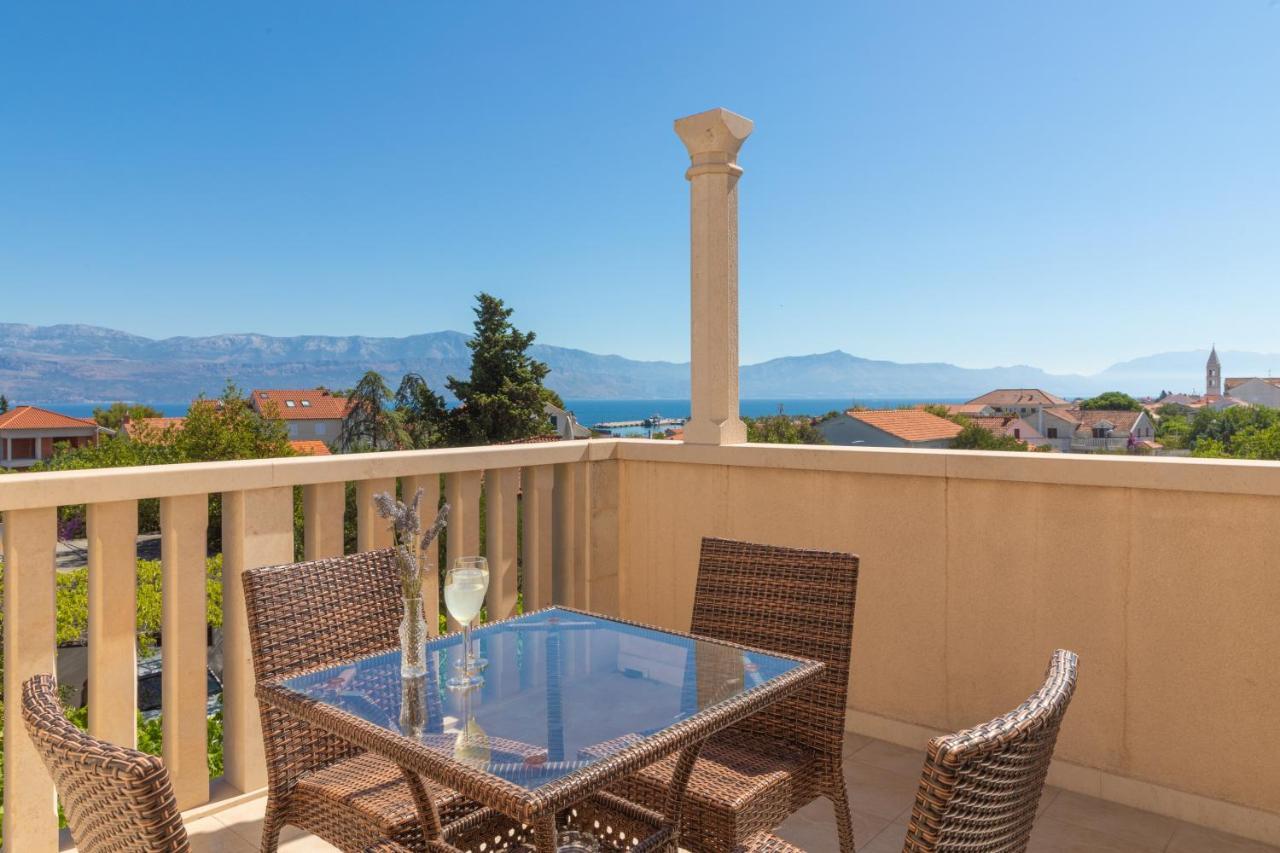 Apartments Ella Супетар Экстерьер фото