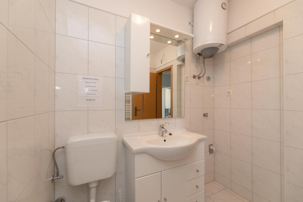 Apartments Ella Супетар Экстерьер фото