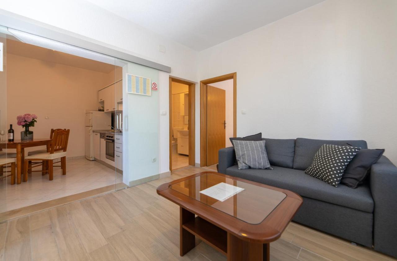 Apartments Ella Супетар Экстерьер фото